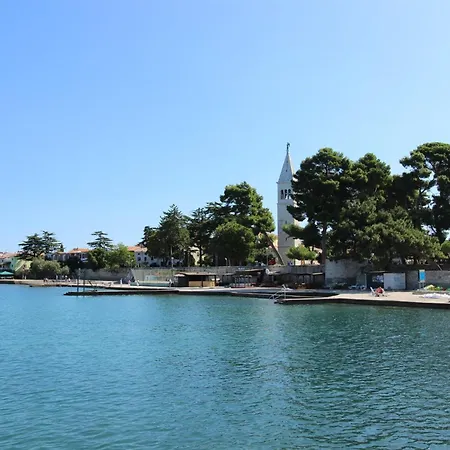 Rosetta Few Meters From The Apartamento Novigrad Istria